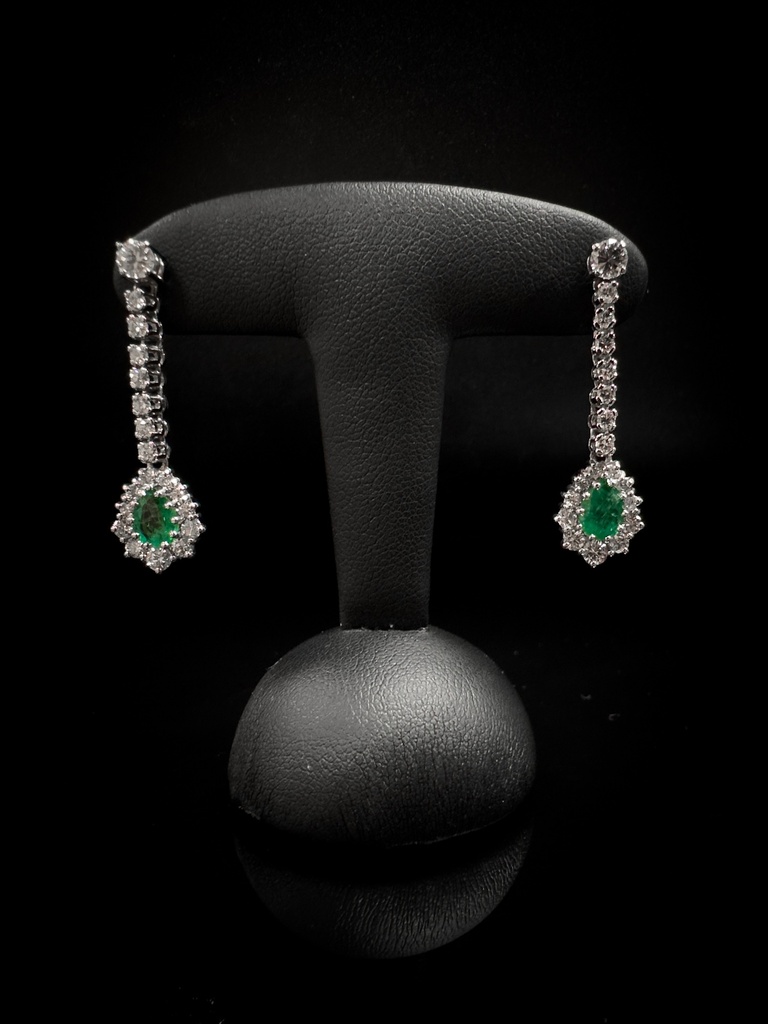 Boucles d'oreilles Emeraudes et Brillants 