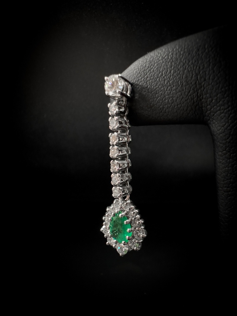 Boucles d'oreilles Emeraudes et Brillants 