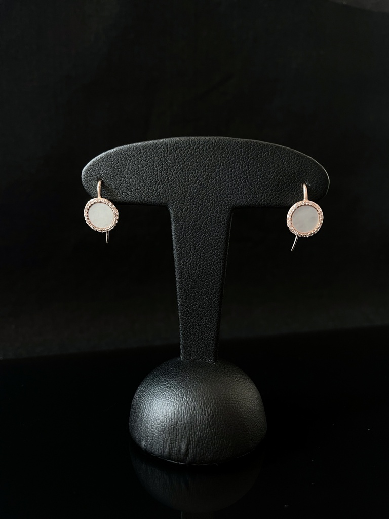 Boucles d'oreilles nacre et brillants