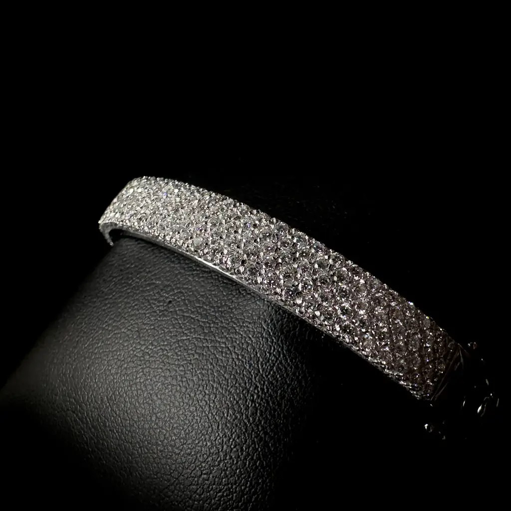 Bracelet jonc brillants