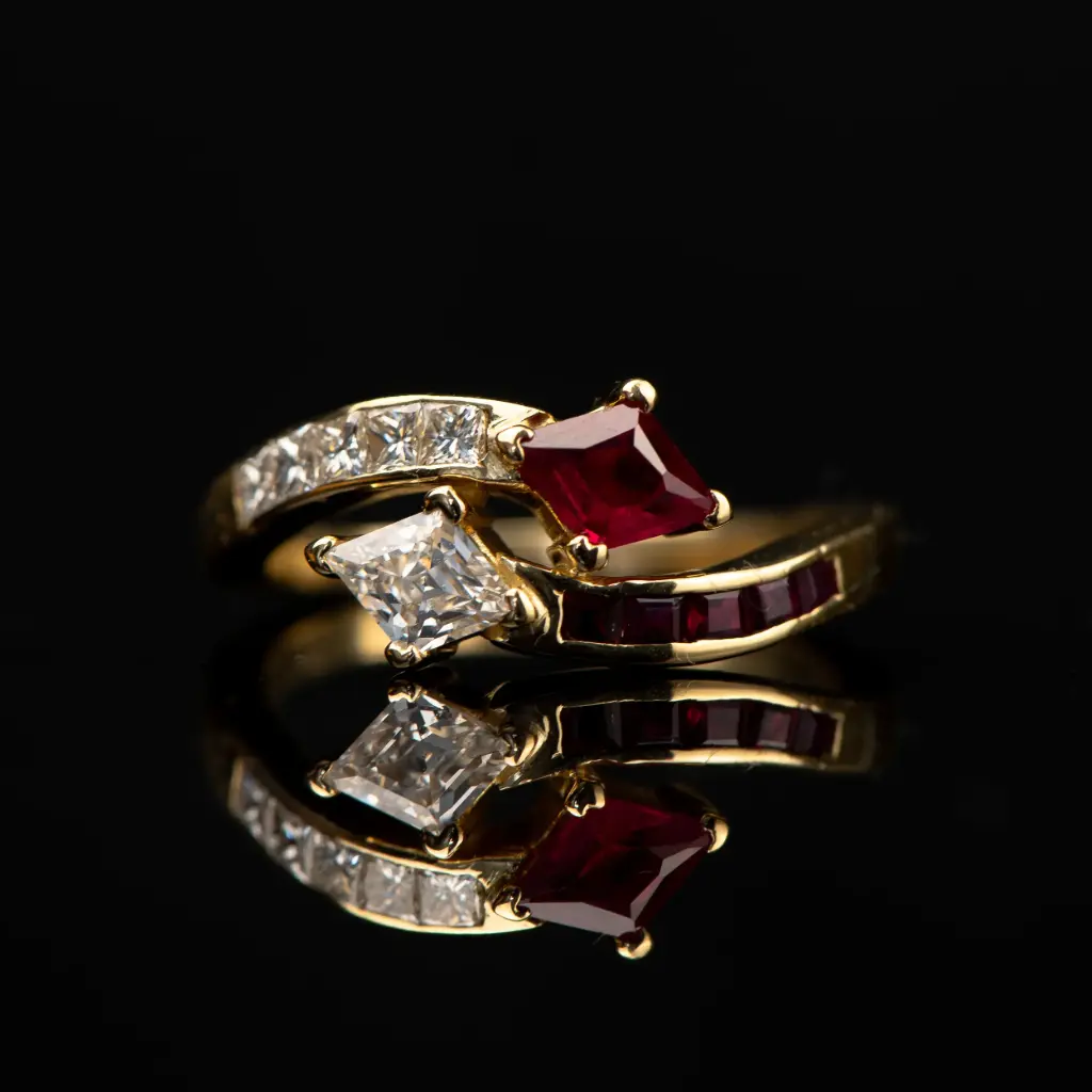 Bague or toi & moi rubis & brillants