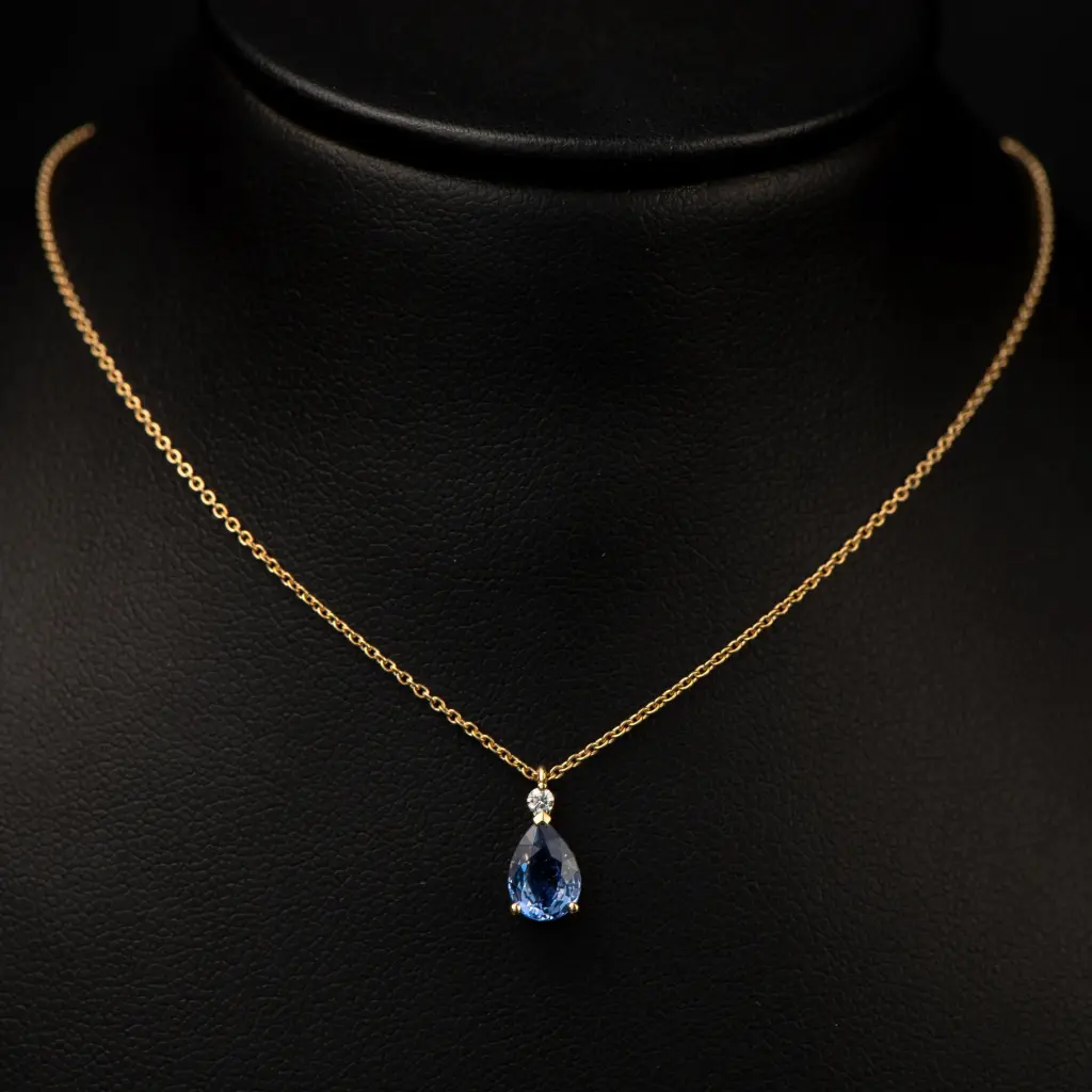 Collier Saphir goutte d'eau & diamant