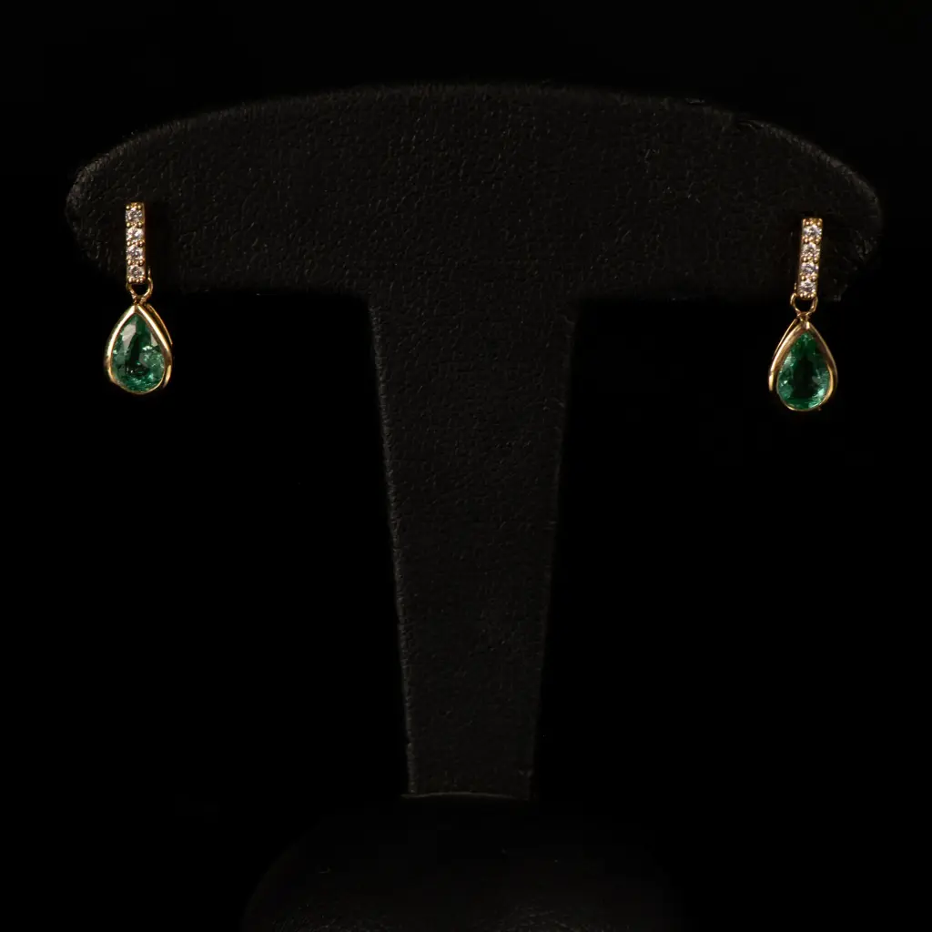 Boucles d'oreilles émeraudes et brillants