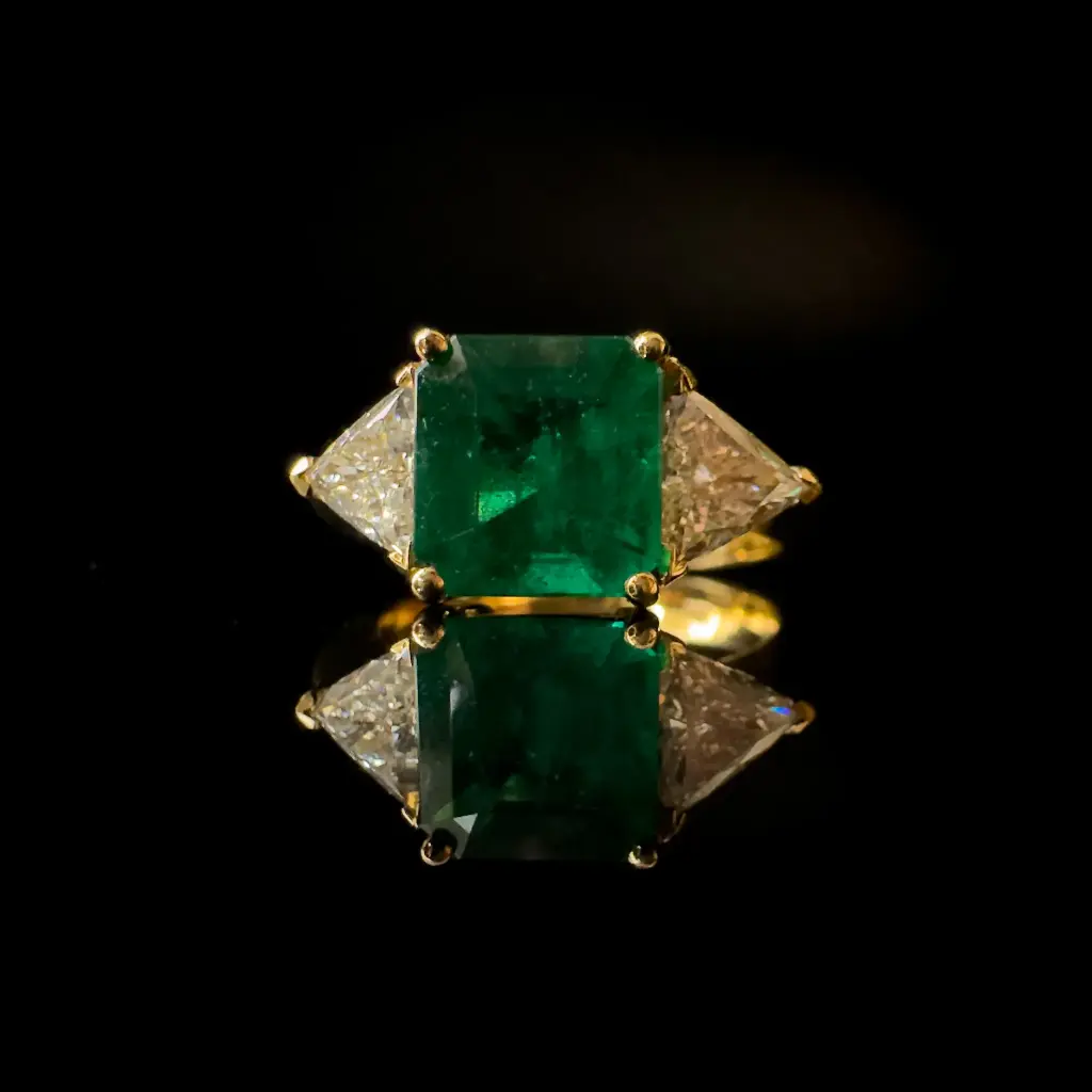 Bague émeraude et diamants