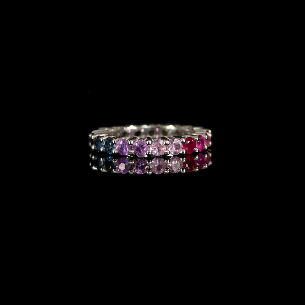 Bague saphirs arc-en-ciel