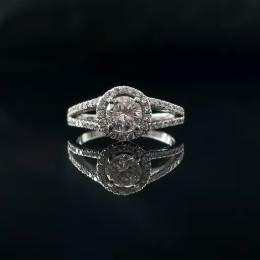 [4] Bague diamants 