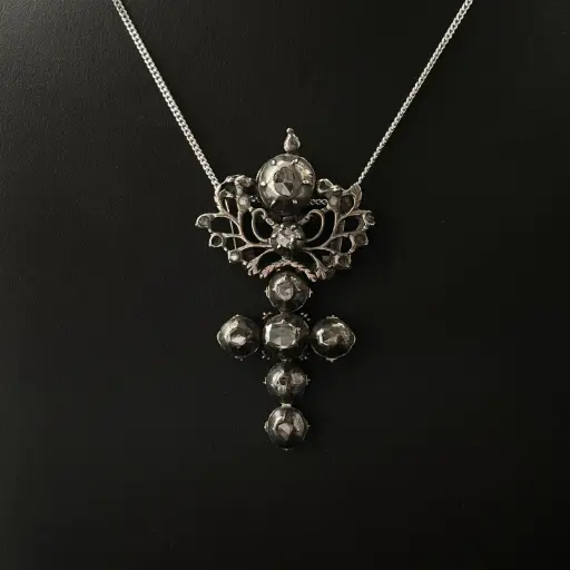 [PB9381] Pendentif croix flamande & diamants roses