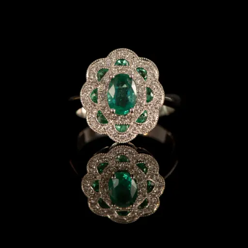 [S1785E008] Bague émeraudes et diamants